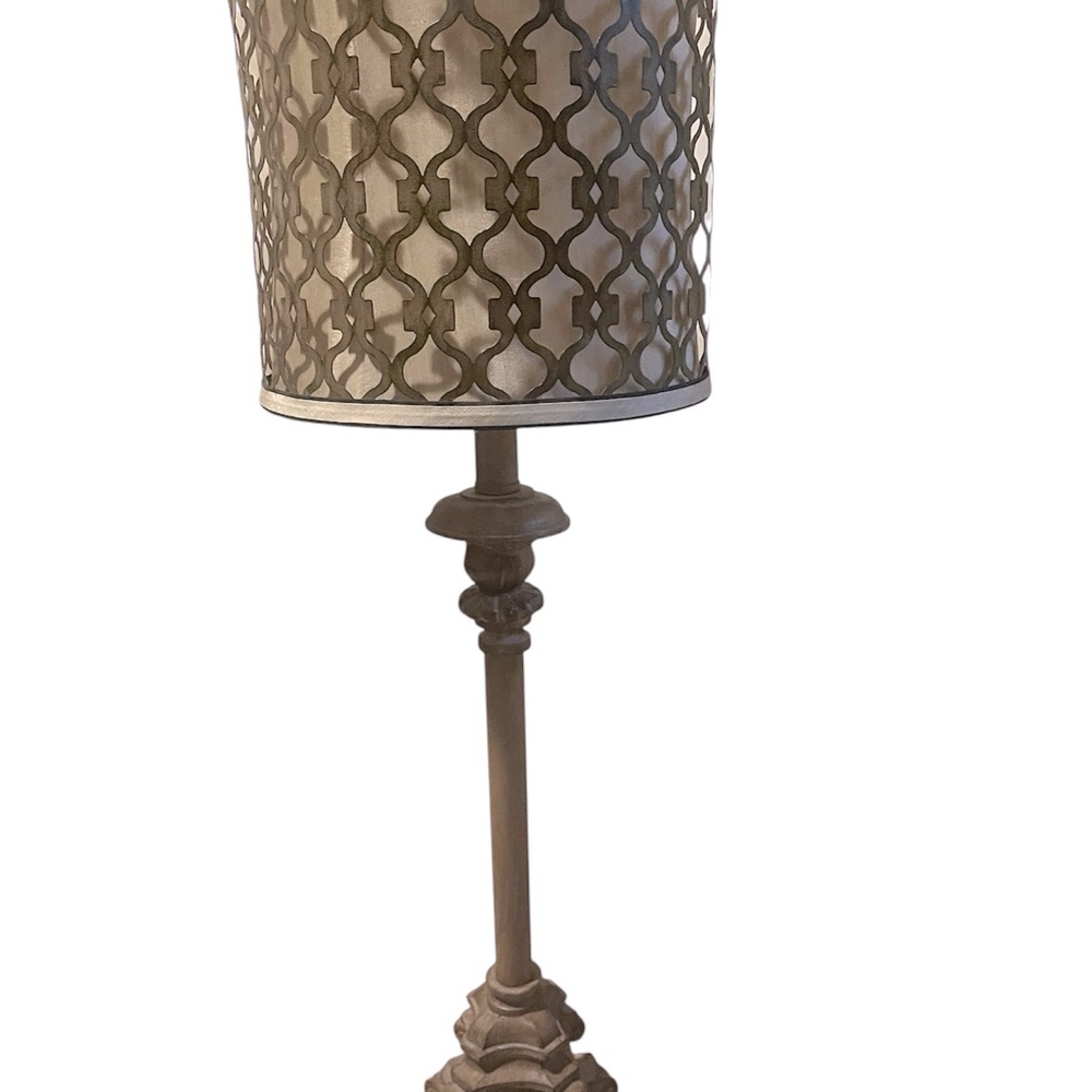 Vintage-Inspired Tan Table Lamp